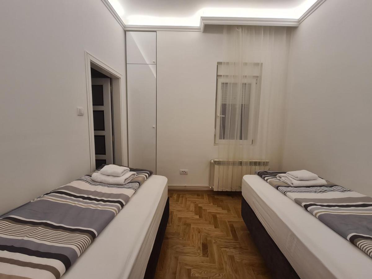 Crown Apartment - Your Most Comfortable Stay Белград Экстерьер фото